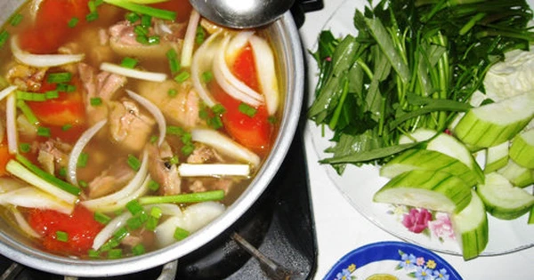 Lẩu gà nòi hầm sả - Tuổi Trẻ Online Lẩu Gà Nòi Hầm Sả - Tuổi Trẻ Online