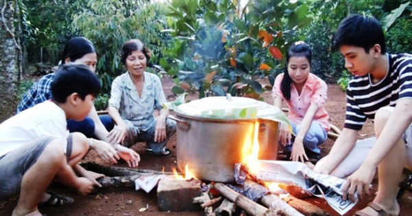 Nồi bánh chưng là \