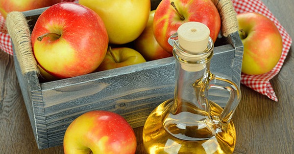 Những người nào nên tránh sử dụng giấm táo mật ong và tại sao?