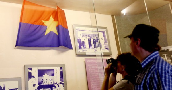 Ngày thống nhất:
Ngày thống nhất đánh dấu sự đoàn kết và hòa bình của dân tộc Việt Nam. Cùng với sự phát triển của đất nước, ngày này càng trở nên ý nghĩa hơn bao giờ hết. Hãy cùng tham gia kỷ niệm ngày này và xem hình ảnh để cảm nhận lại tình yêu đối với quê hương.