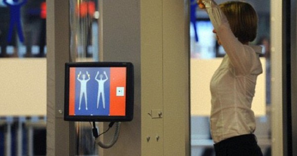 Nhật Bản sẽ lắp đặt máy scan toàn thân tại các sân bay - Tuổi Trẻ Online