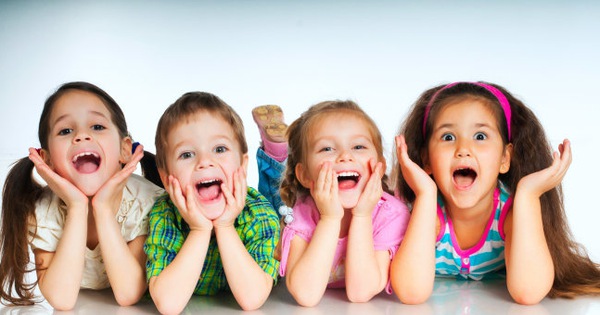 Có những yếu tố nào có thể ảnh hưởng đến sức khỏe của răng sữa của trẻ em?
