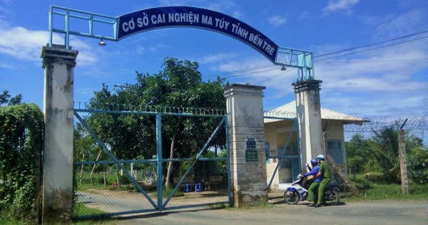 50 Học Viên Cai Nghiện Ở Bến Tre Phá Cổng Rào Trốn Trại - Tuổi Trẻ Online 50 Học Viên Cai Nghiện Ở Bến Tre Phá Cổng Rào Trốn Trại - Tuổi Trẻ Online